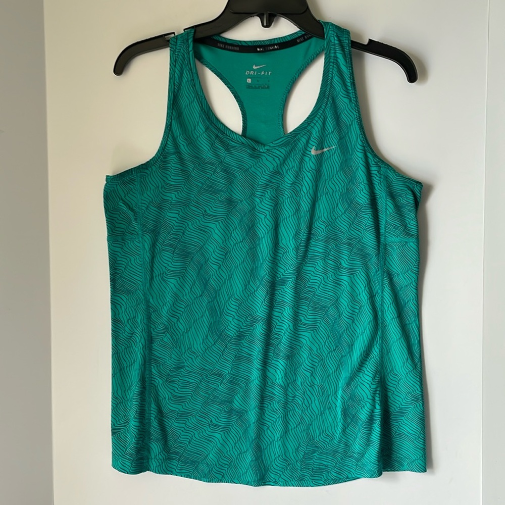 Nike Women's Running Size Large Tank top